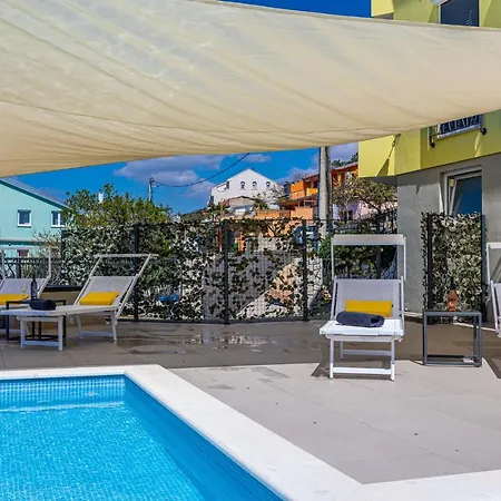 Sun Villa *
