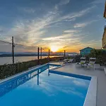 Sun Villa