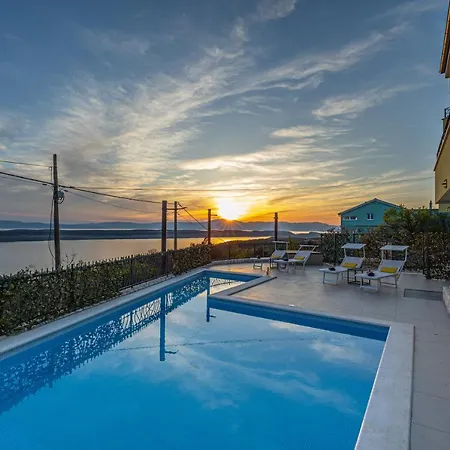 Sun Vila